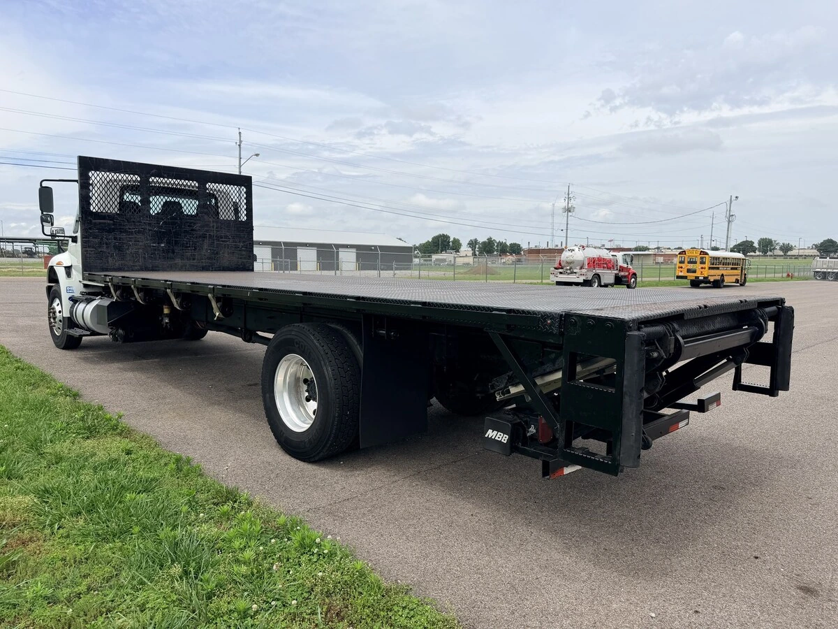 2017 International 4300 in Union City, TN — photo 5