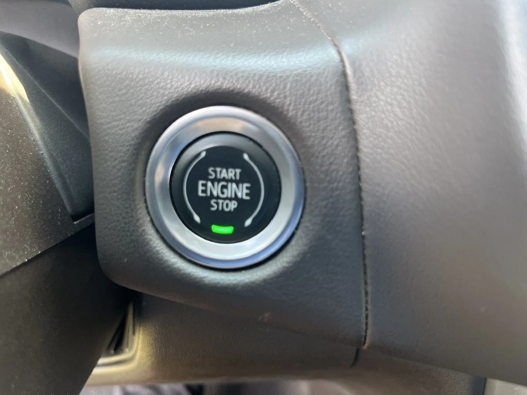 2021 Chevrolet Suburban LT - Photo 24