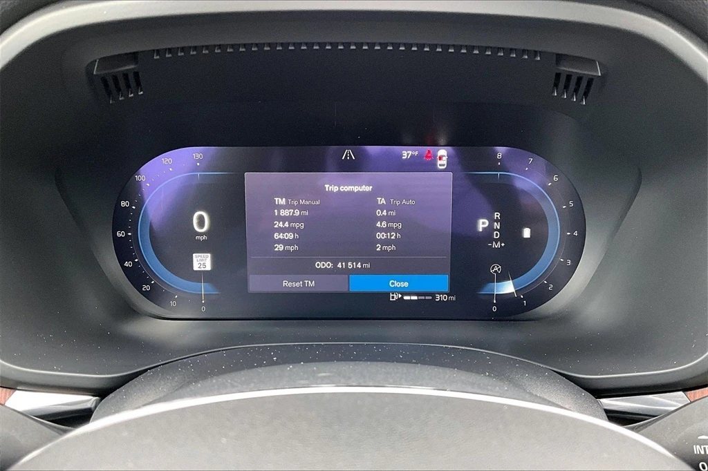 2023 Volvo - image 12