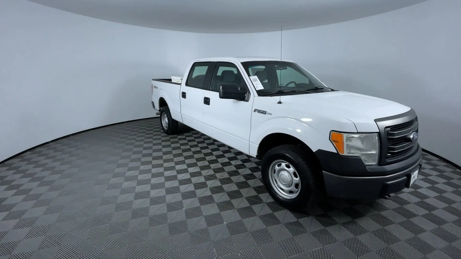 2013 Ford F-150 XL photo 2