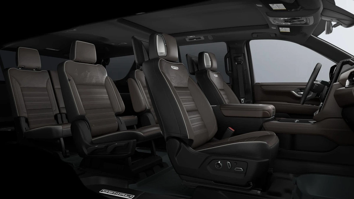 2027 GMC Yukon Denali Ultimate - Photo 8