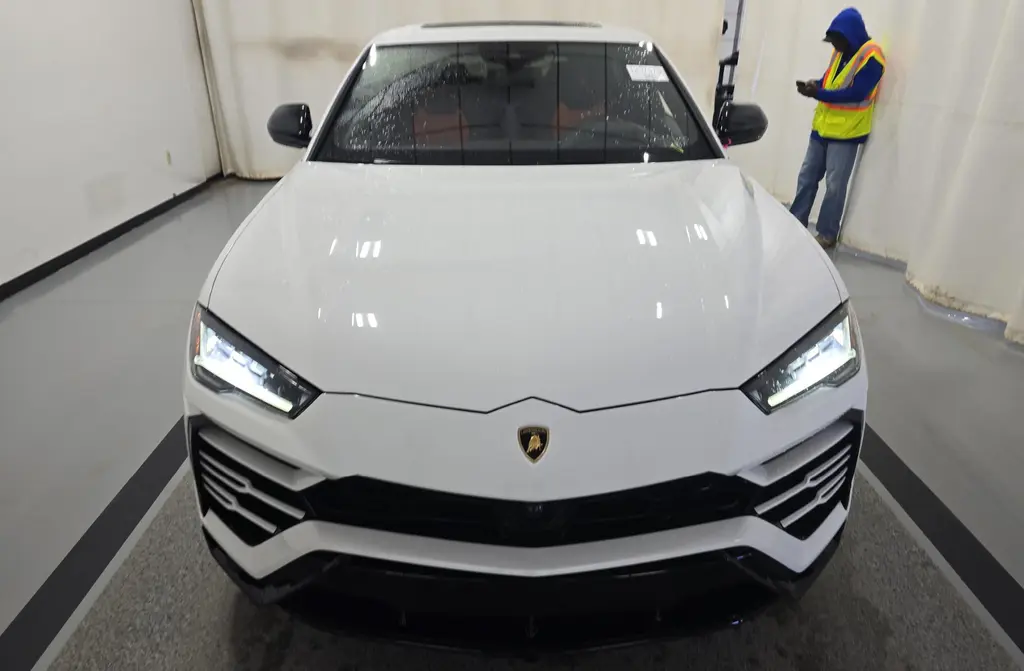 Used 2022 Lamborghini Urus Base with VIN ZPBCA1ZL1NLA16946 for sale in Ewing, NJ