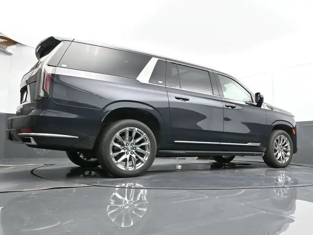 2023 Cadillac Escalade ESV Premium Luxury photo 40