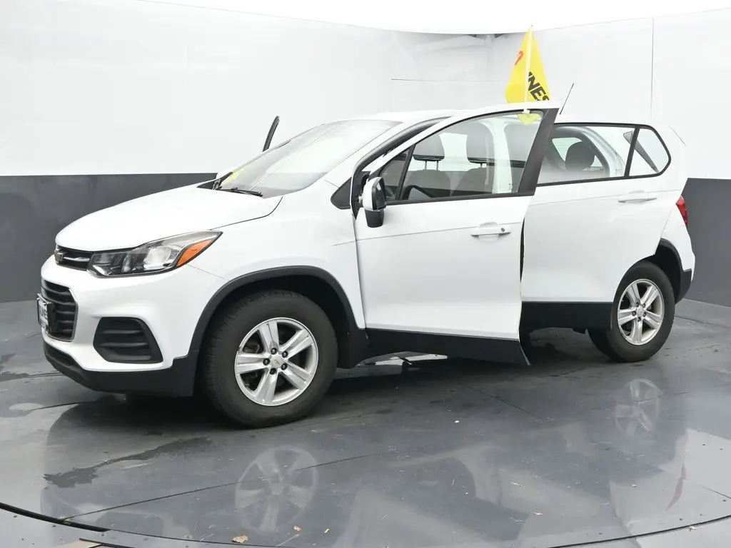 2018 Chevrolet Trax LS photo 39