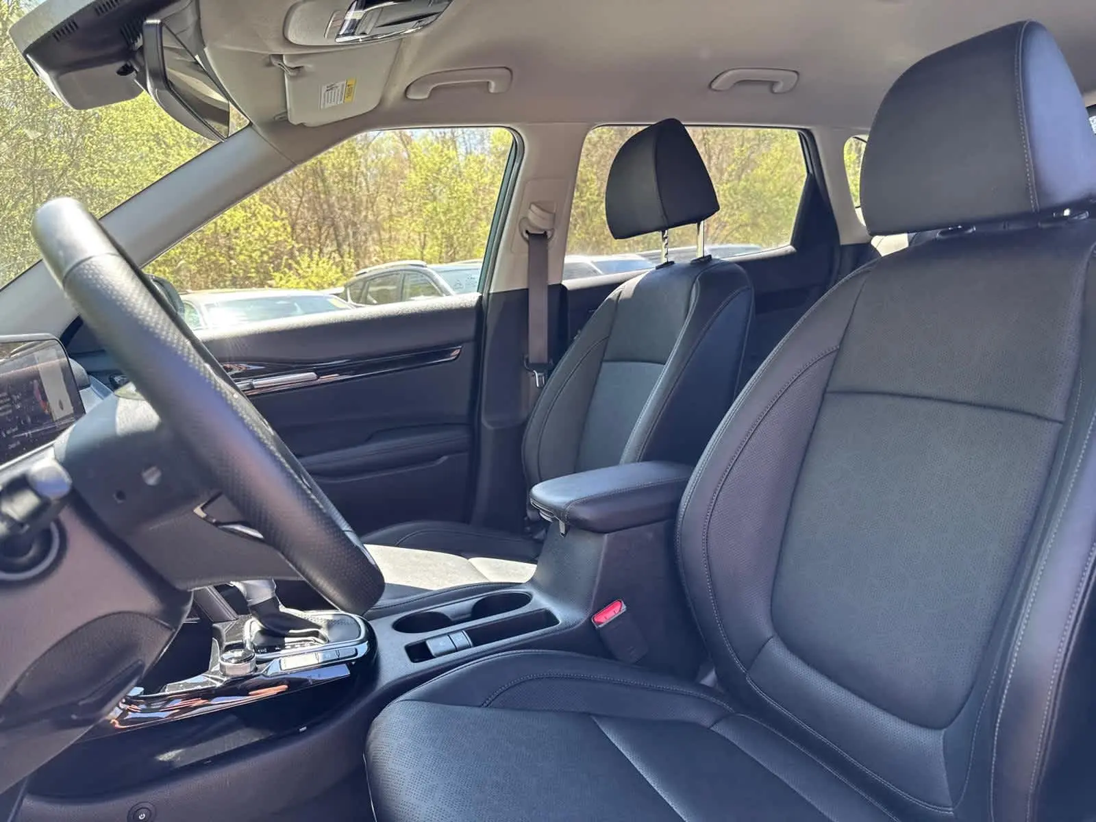 2024 Kia Seltos SX photo 12