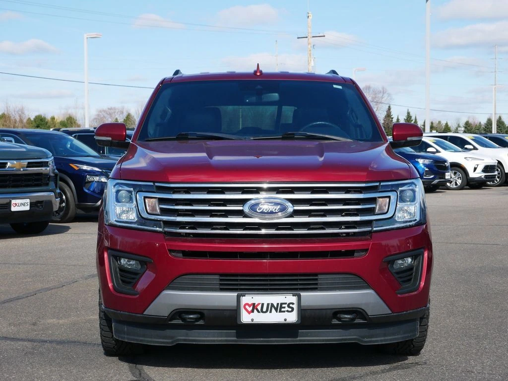 Used 2018 Ford Expedition XLT with VIN 1FMJK1JT8JEA18212 for sale in Hastings, Minnesota