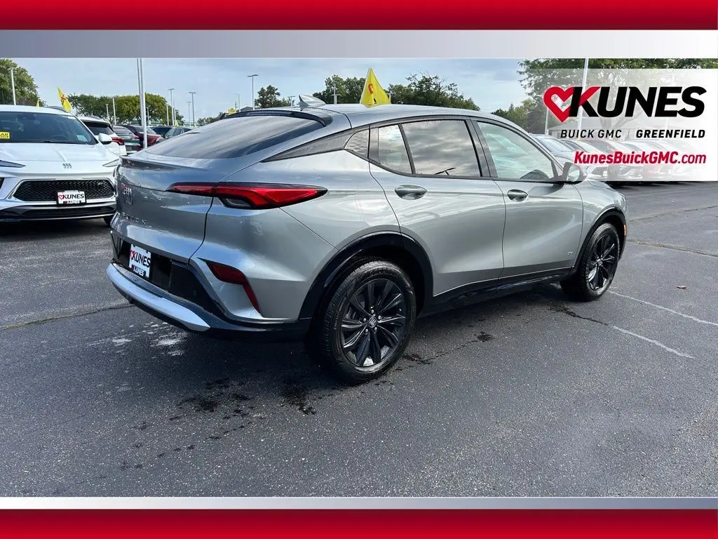 2026 Buick Envista ST photo 7