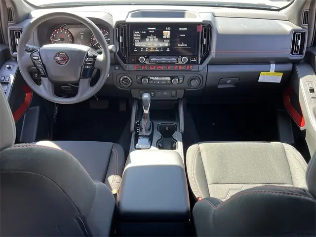 2025 Nissan Frontier PRO-4X photo 20