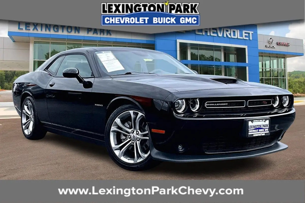 2022 Dodge Challenger R/T's photo