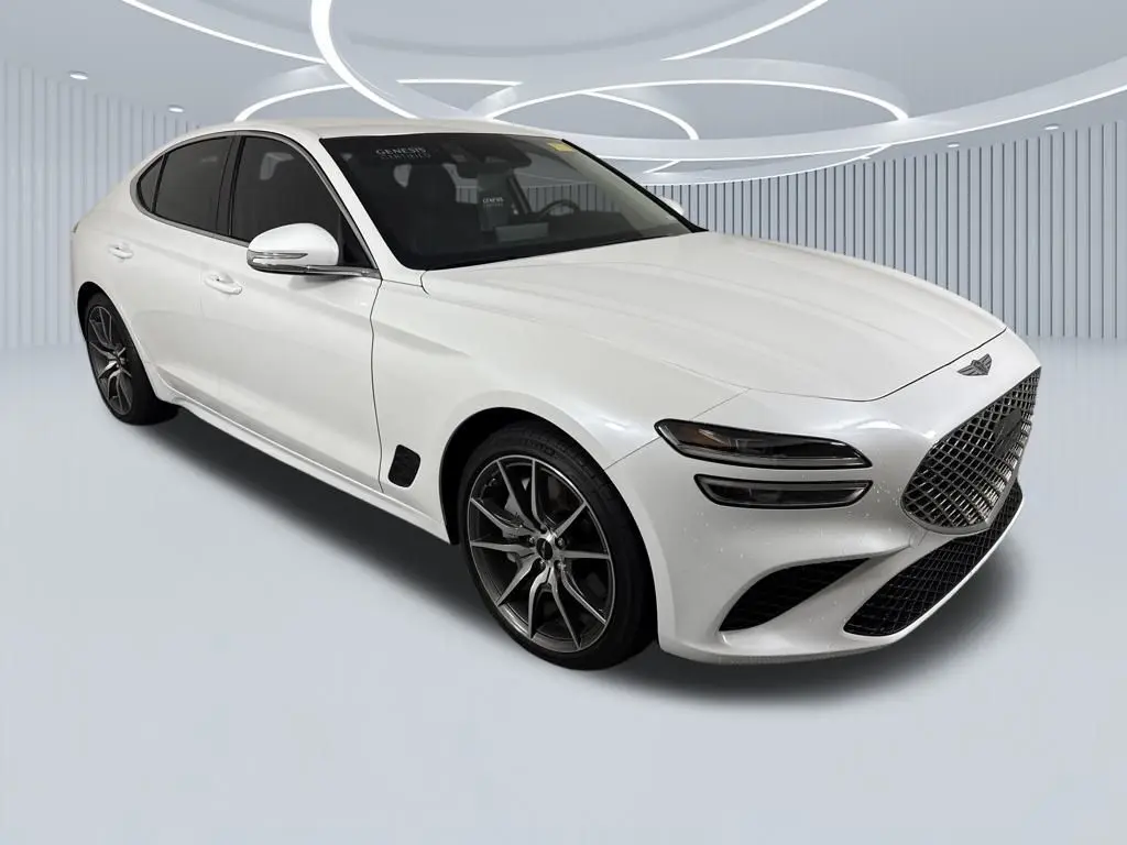 2025 GENESIS G70 Standard's photo