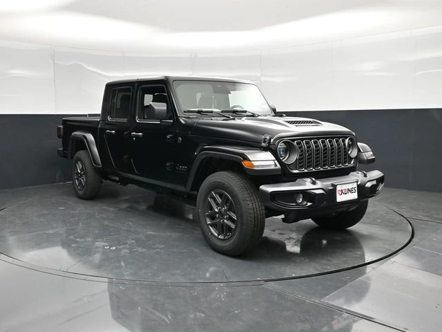2026 Jeep Gladiator Sport S Auto's photo