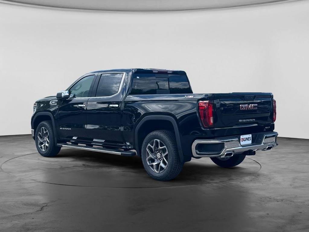 2026 GMC Sierra 1500 SLT - Photo 6