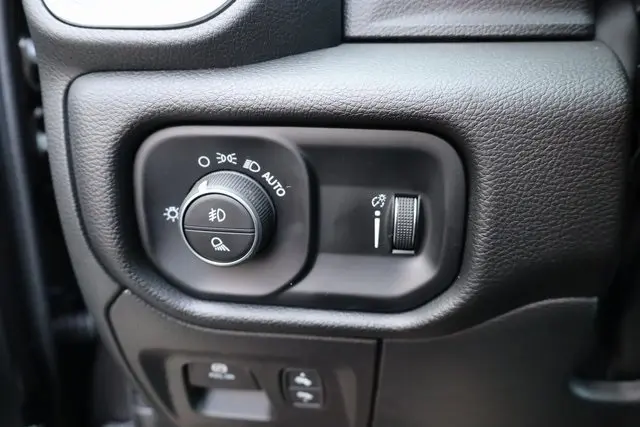 2025 Ram 1500 Big Horn photo 13
