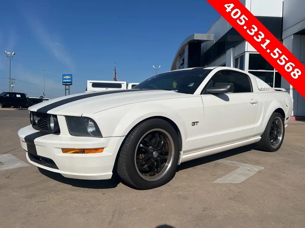 2007 Ford Mustang GT Deluxe photo 7