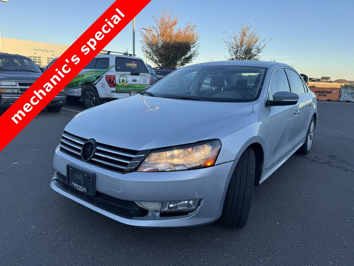 2014 Volkswagen Passat 4dr Sdn 2.0L DSG TDI SE w/Sunroof & Nav
