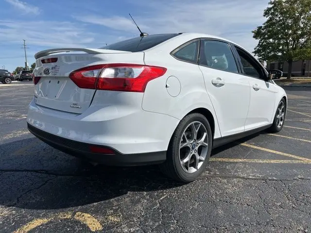 2014 Ford Focus SE photo 7