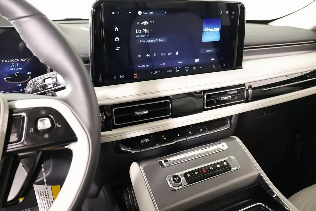 2026 Lincoln Aviator Premiere photo 3