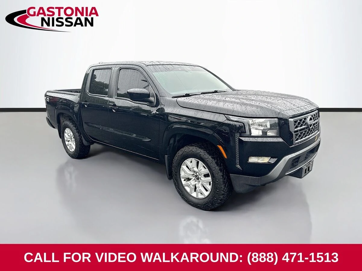 2023 Nissan Frontier SV Crew Cab 4X4 SWB's photo