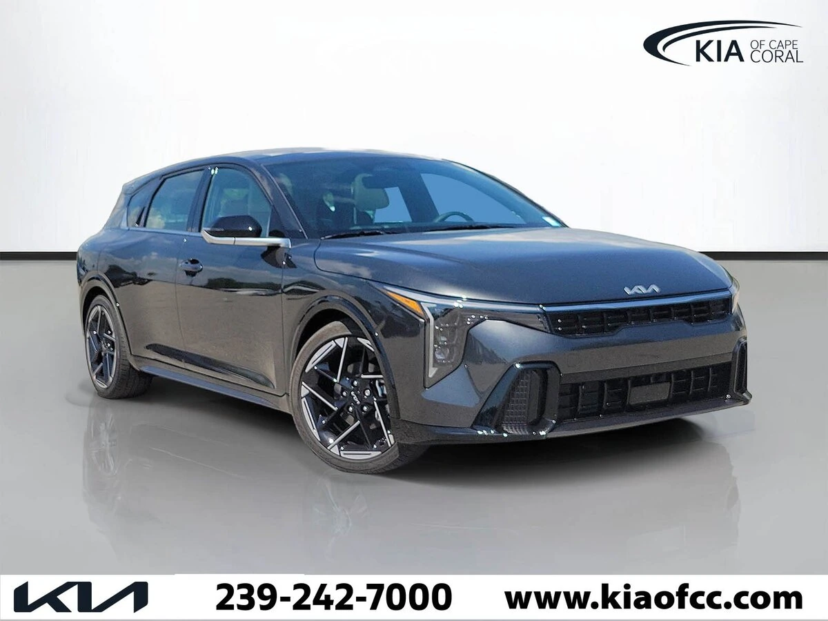 2026 Kia K4 GT-Line AT Hatchback's photo