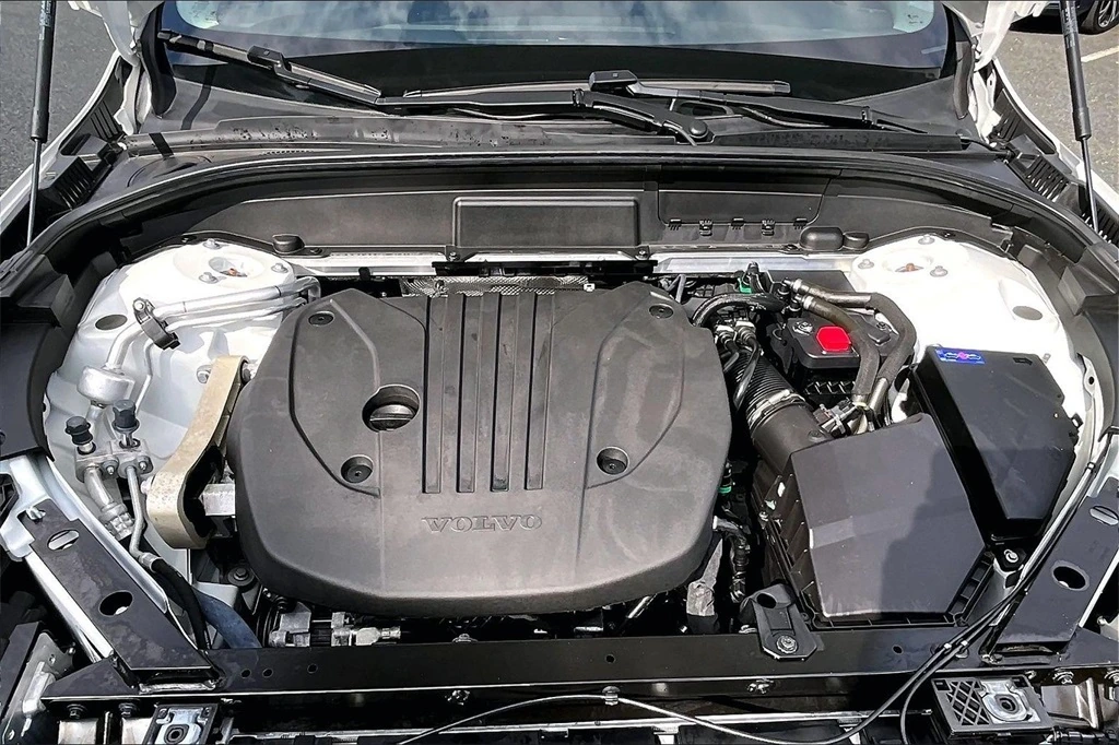 2023 Volvo - image 29