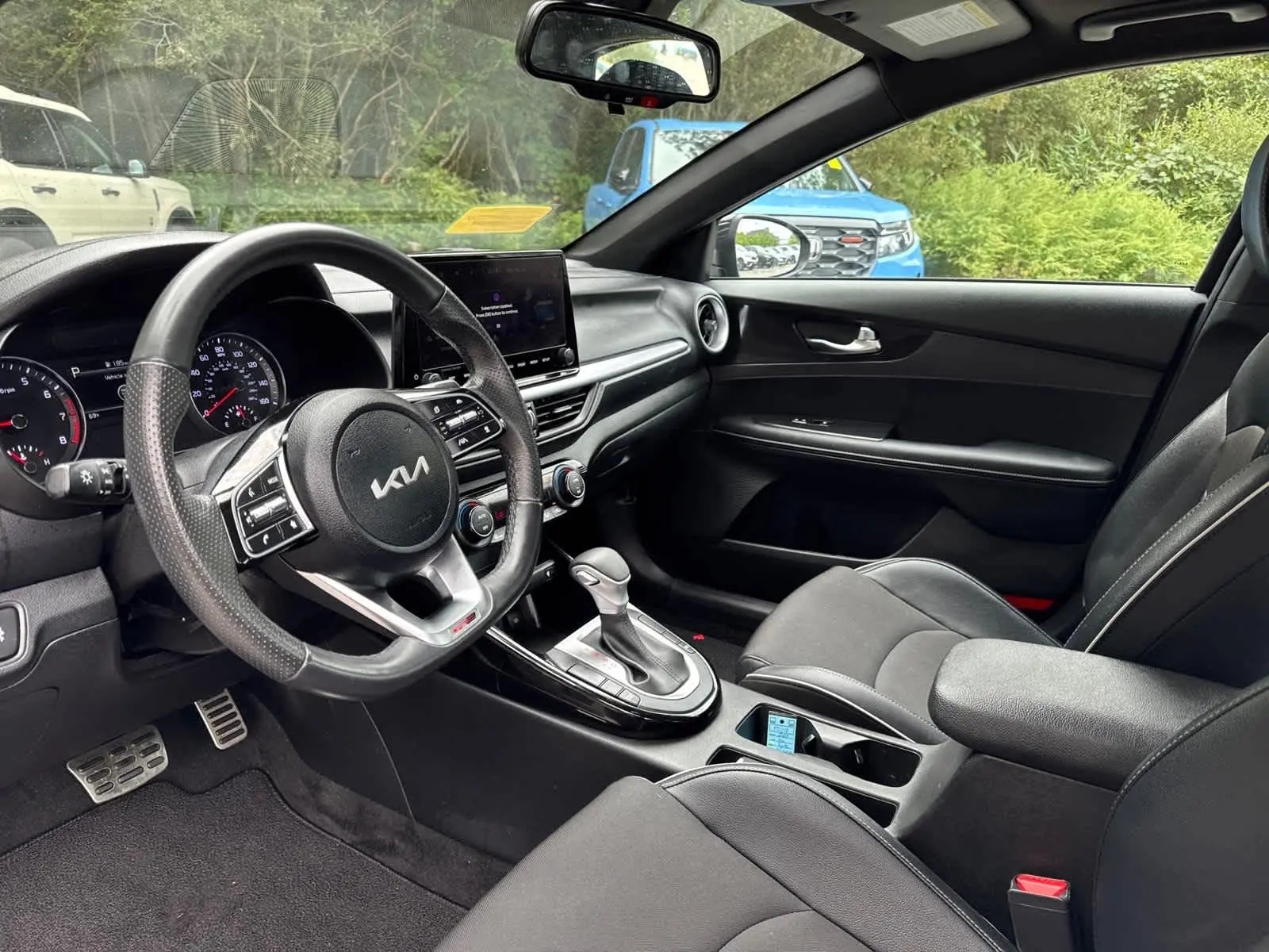 2023 Kia Forte GT-Line photo 11