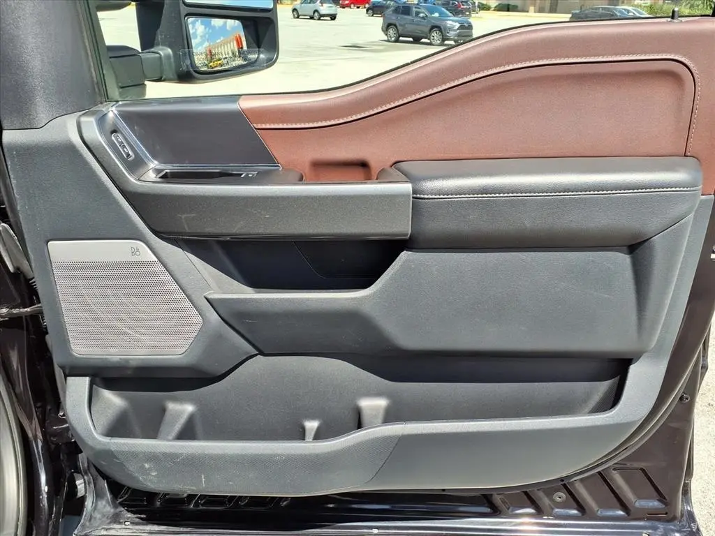 2023 Ford F-150 Lariat photo 15