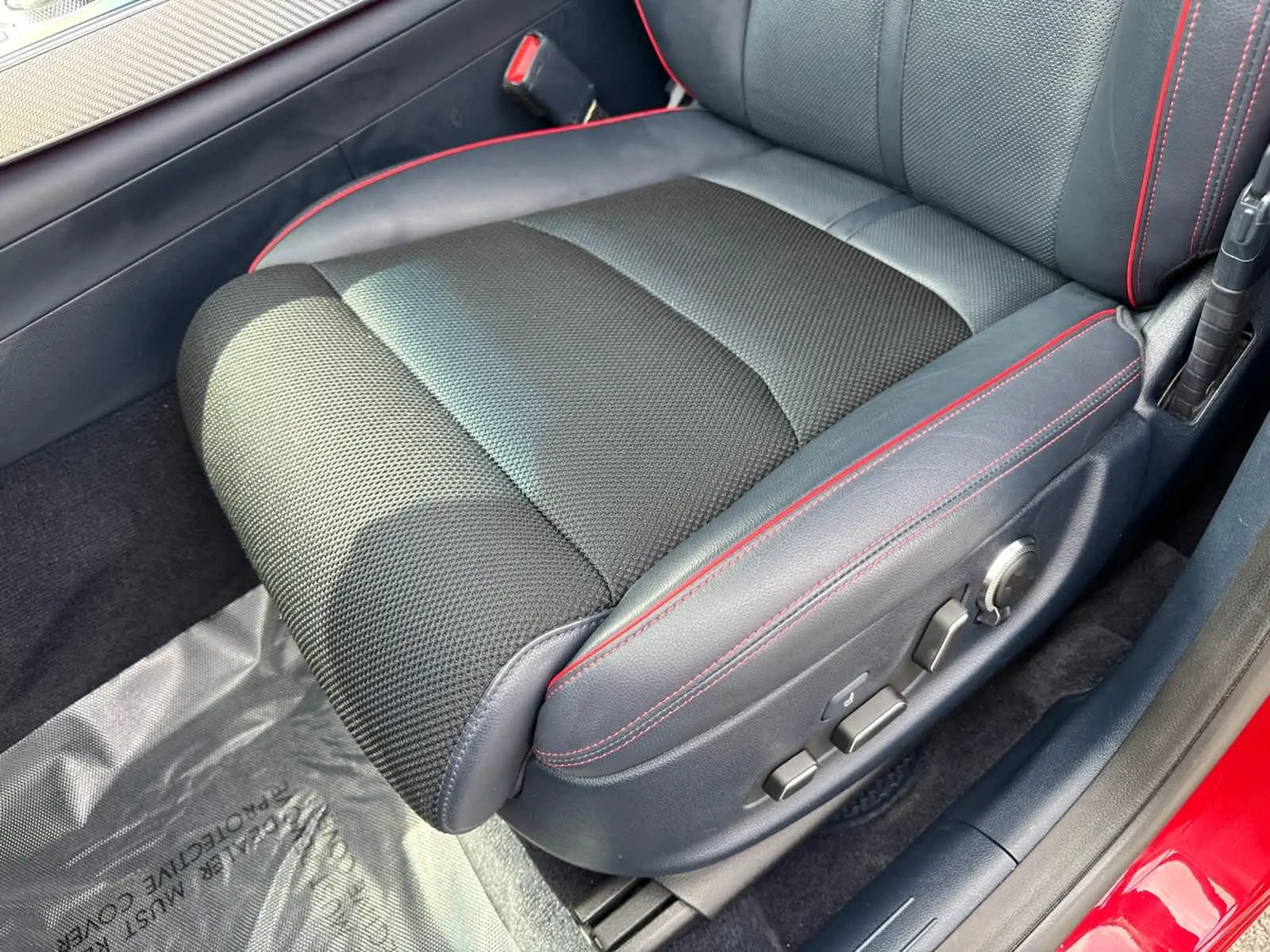 2023 Genesis GV70 2.5T photo 16
