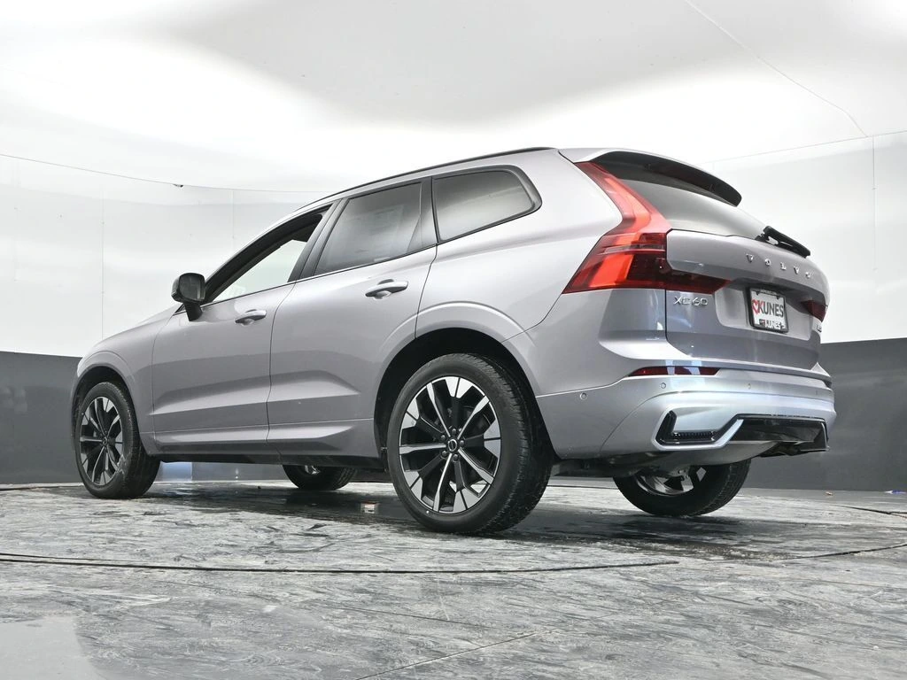 2026 Volvo - image 44