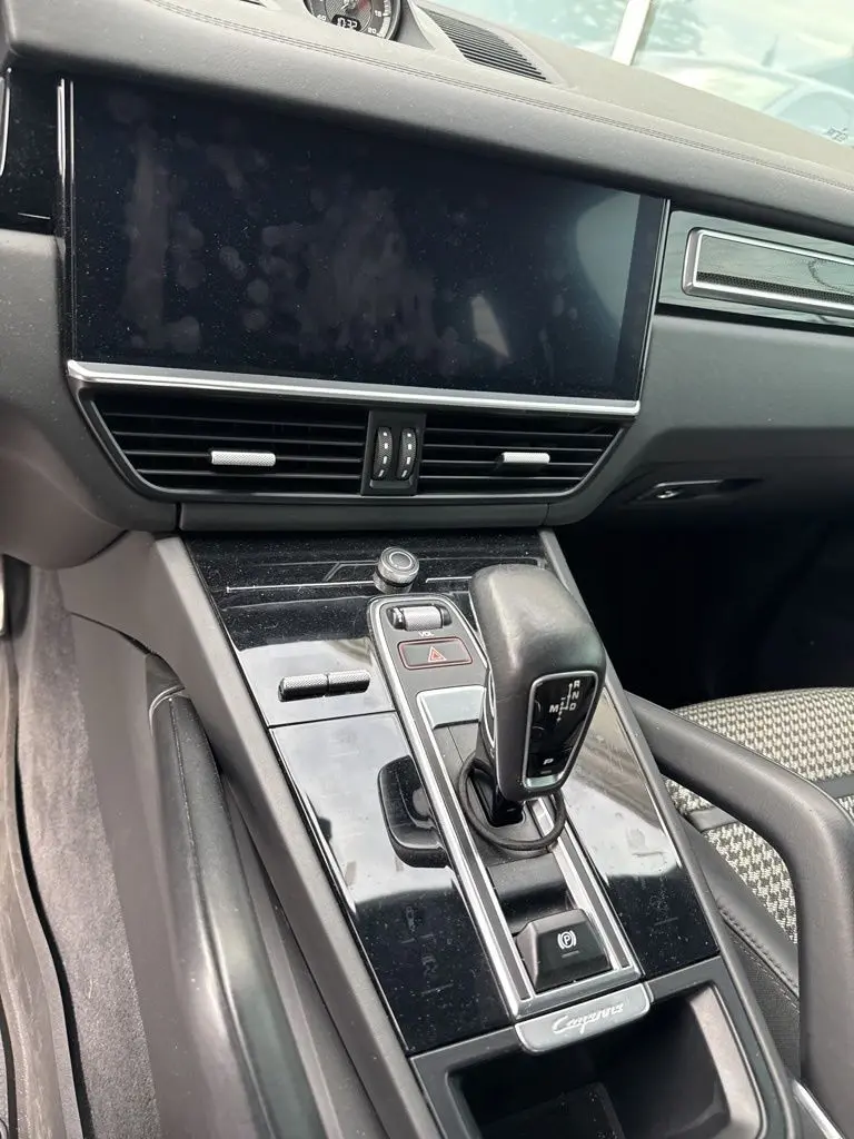 2020 Porsche Cayenne Coupe Turbo photo 9