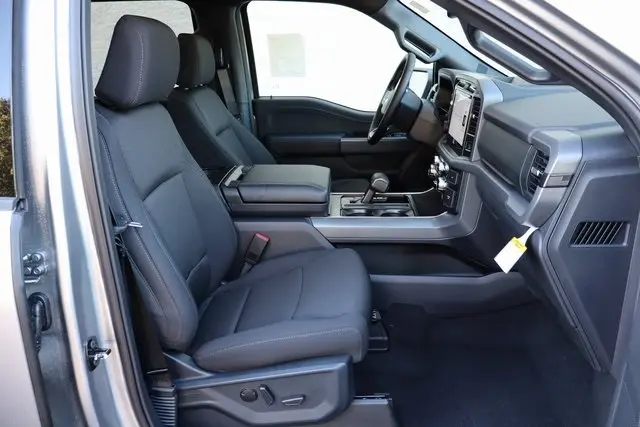 2025 Ford F-150 XLT photo 34