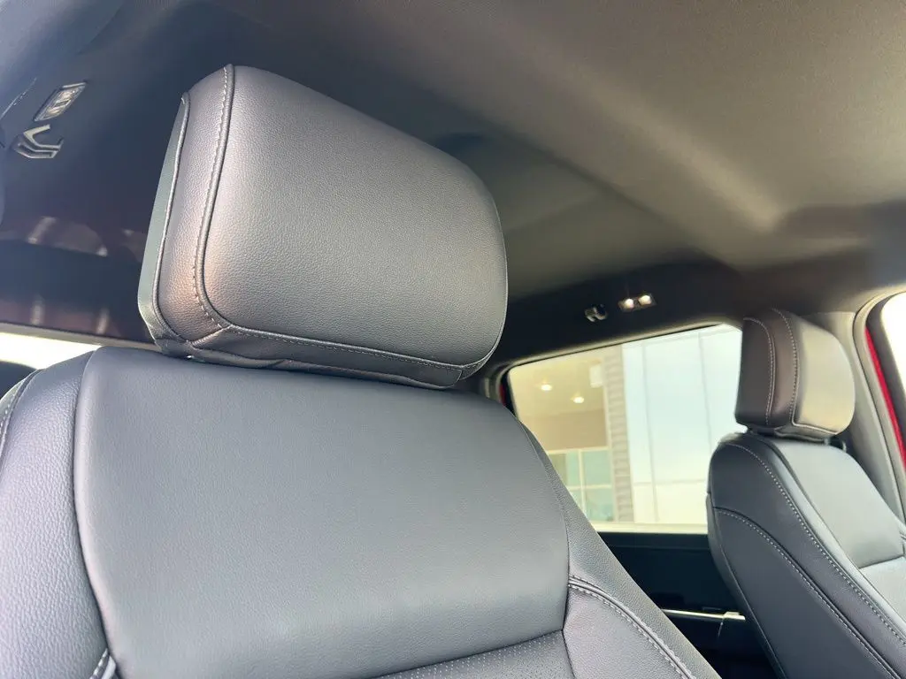 2025 Ford F-150 Lariat photo 15