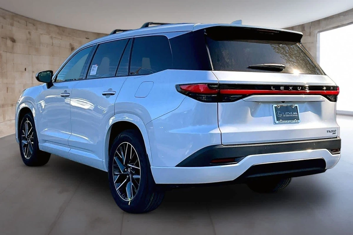 New Lexus TX exterior