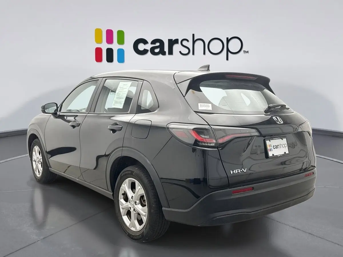 2023 Honda HR-V LX photo 3