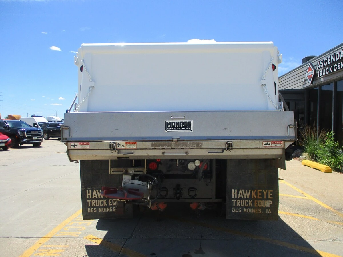 2014 International in Altoona, IA — photo 4