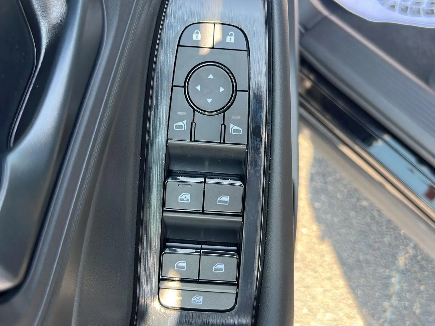 2026 Nissan Rogue S photo 21