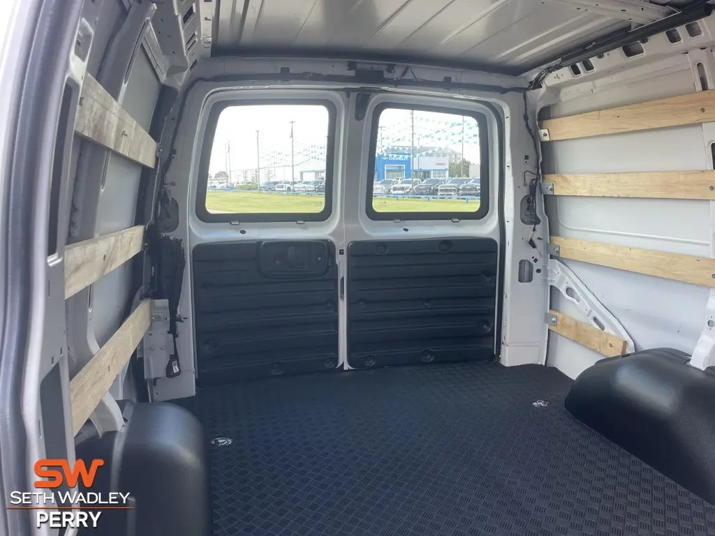 2024 Gmc Savana 2500 Cargo photo 21