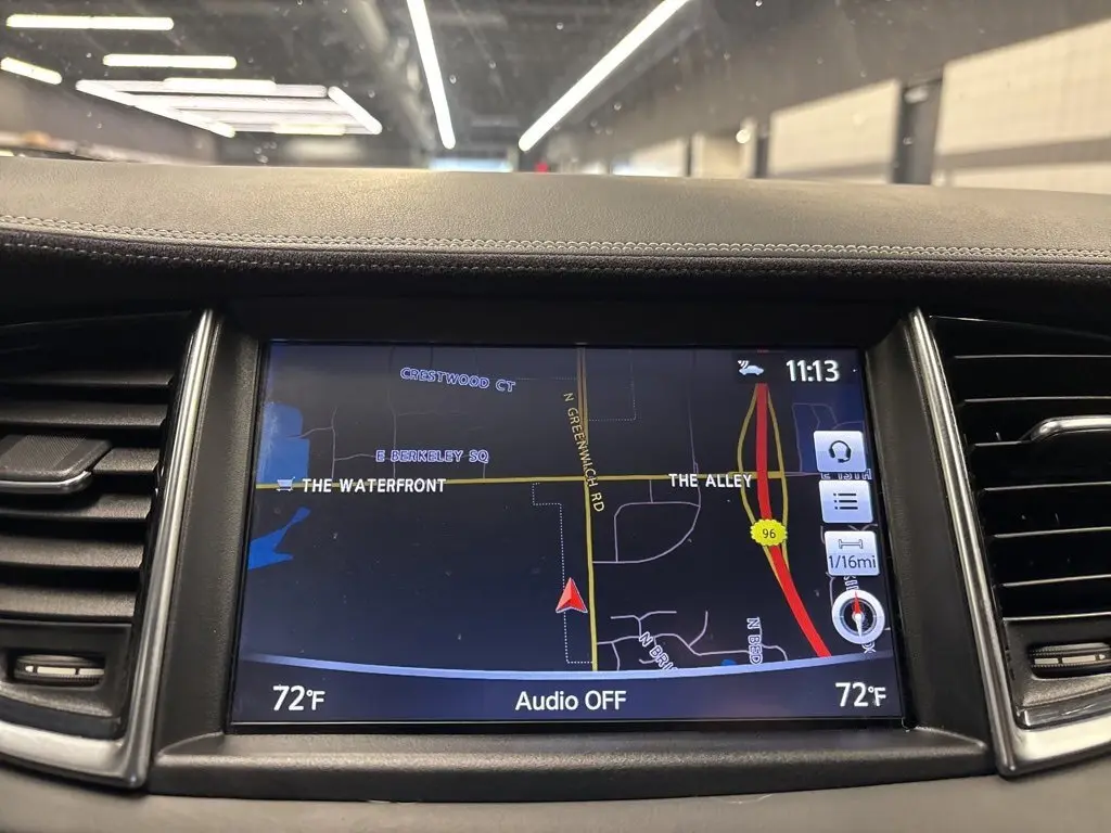 2019 Infiniti QX50 Essential AWD photo 11
