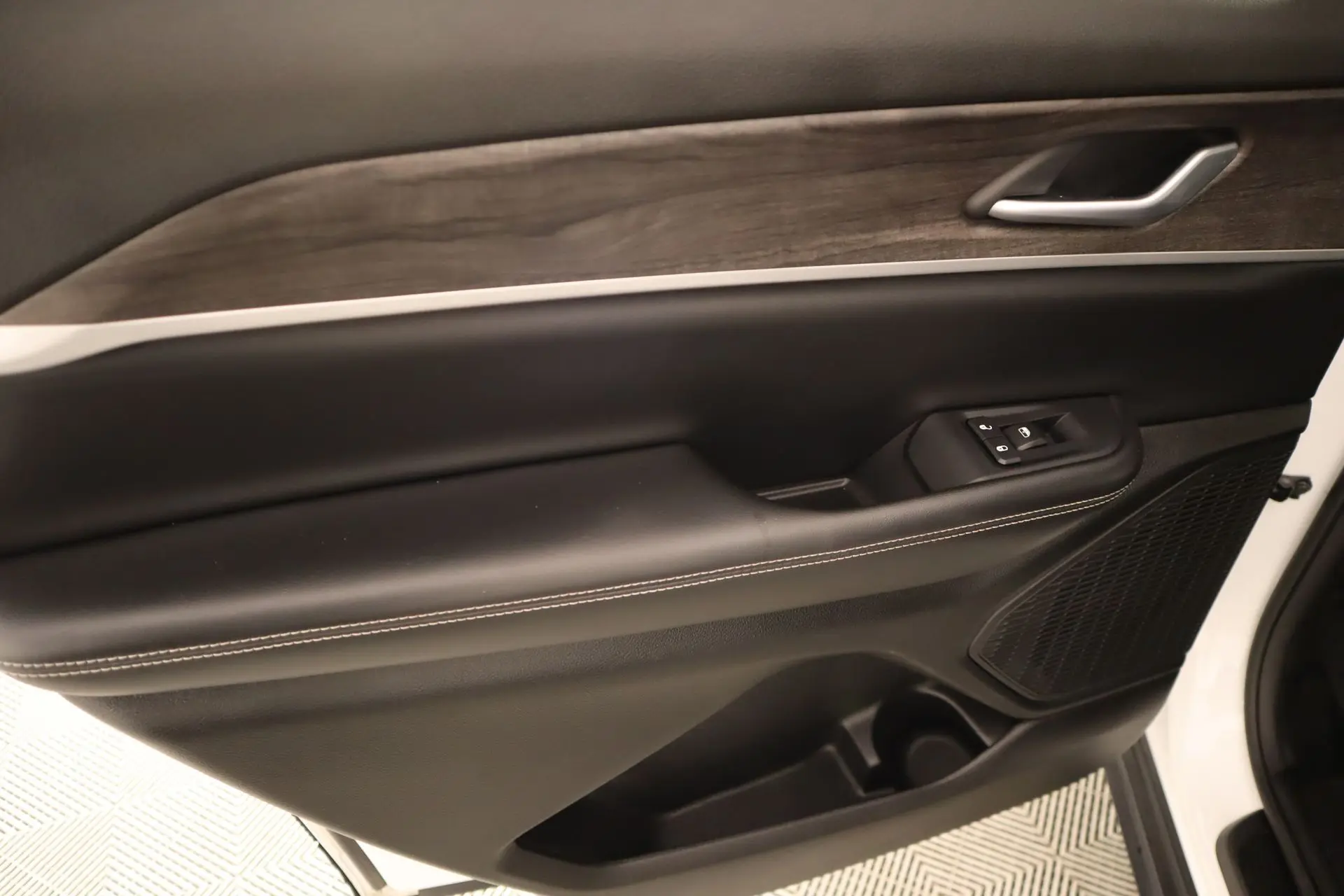 2023 Jeep Grand Cherokee Limited photo 15