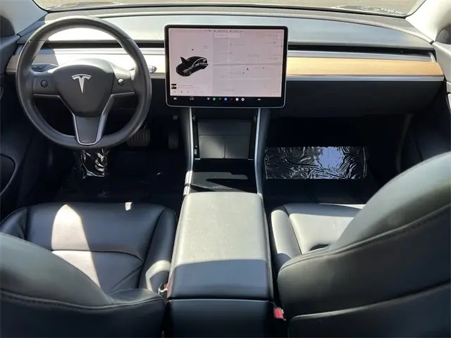 2020 Tesla Model 3 photo 19