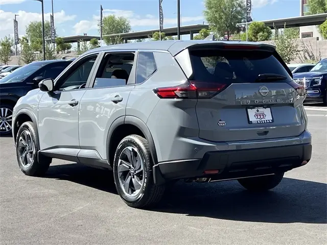 2026 Nissan Rogue SV photo 3
