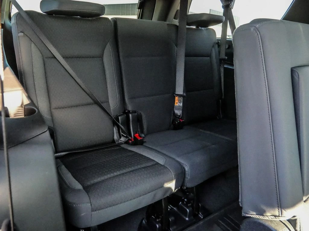 2026 Chevrolet Suburban LS - Photo 21