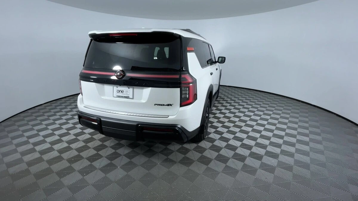 2026 Nissan Armada PRO-4X - Photo 8