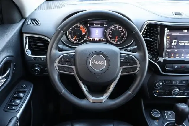 2019 Jeep Cherokee Limited photo 16