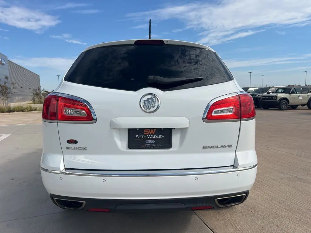 2016 Buick Enclave Leather photo 5