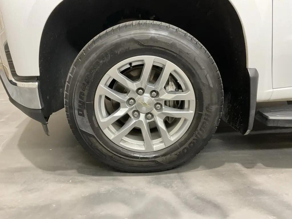 2019 Chevrolet Silverado 1500 LT photo 4