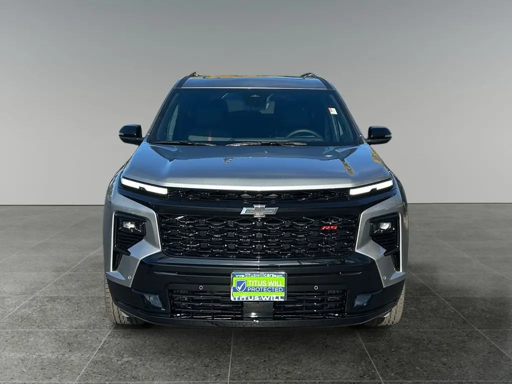 2026 Chevrolet Traverse RS photo 2