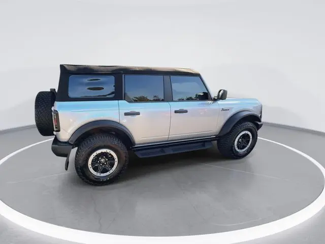 2024 Ford Bronco Big Bend photo 9