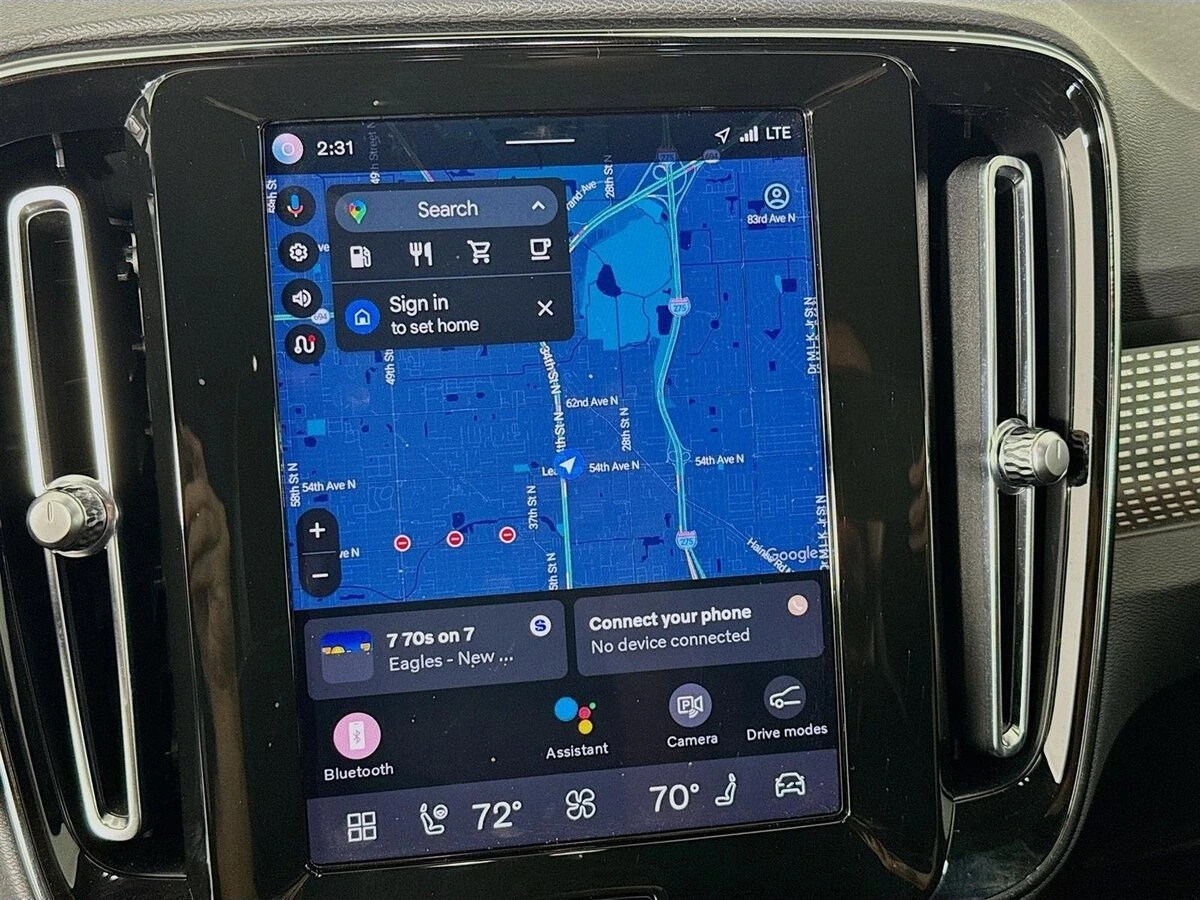 2023 Volvo - image 16