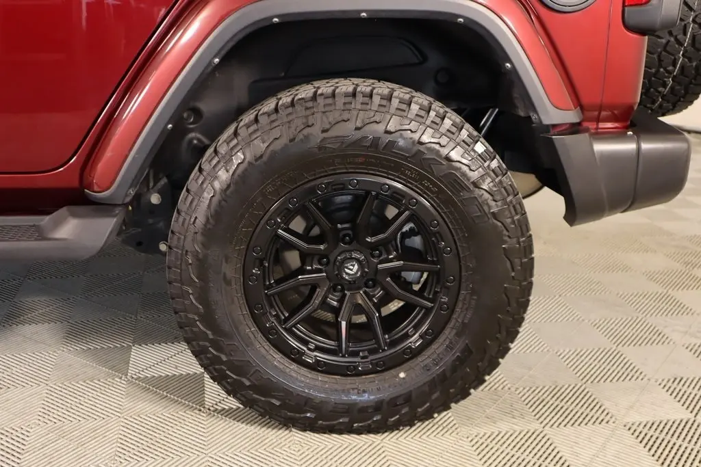 2022 Jeep Wrangler Unlimited Sahara photo 17