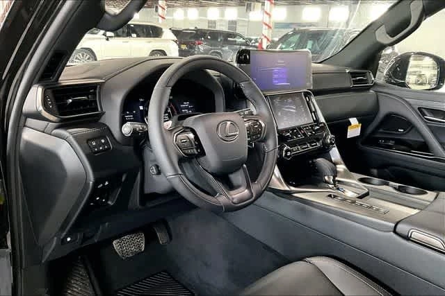 2026 Lexus LX 700h Luxury - Photo 6